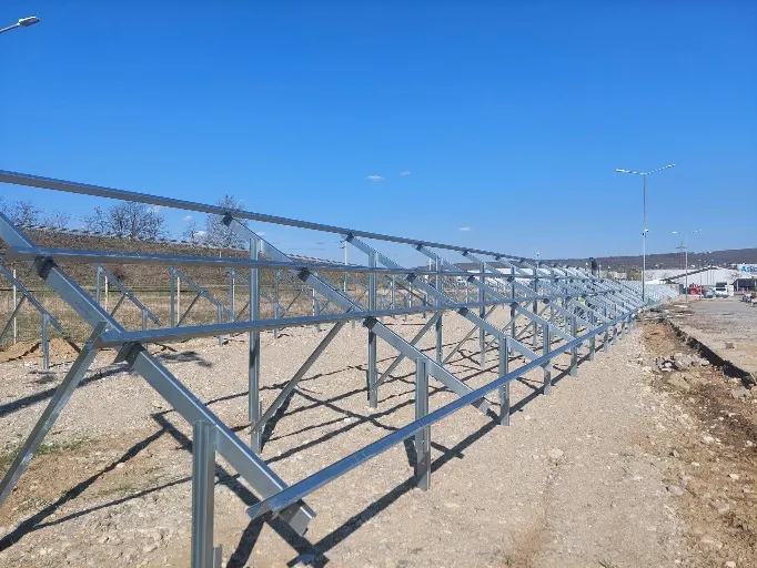 Șantier de parc fotovoltaic