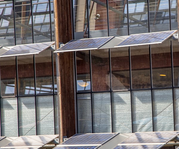 structuri metalice panouri fotovoltaice cladiri